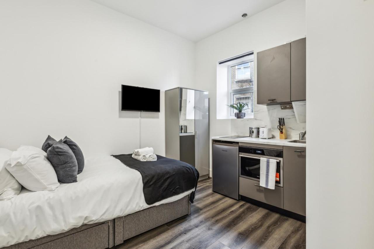 Sutherland Apartment *