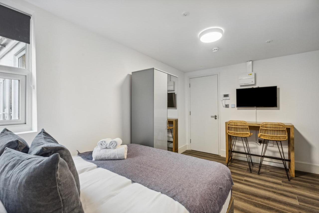 Sutherland Apartment