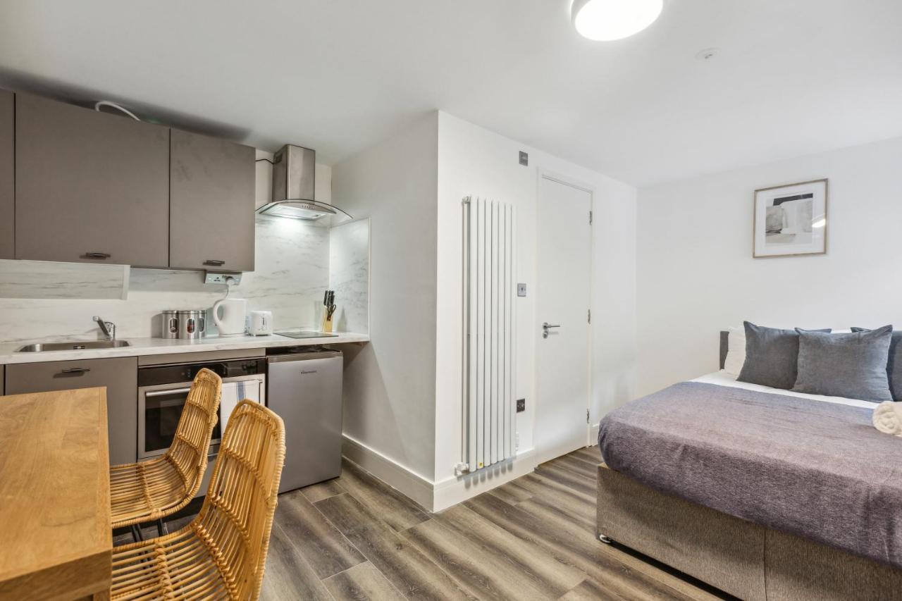 Sutherland Apartment *
