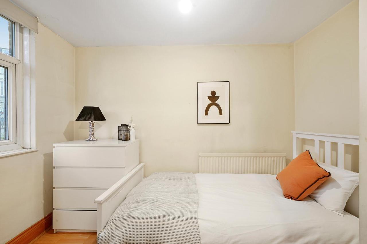 Westbourne Park Hububb Guest house London
