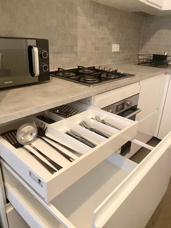 Stylish Retreat By Aresti London