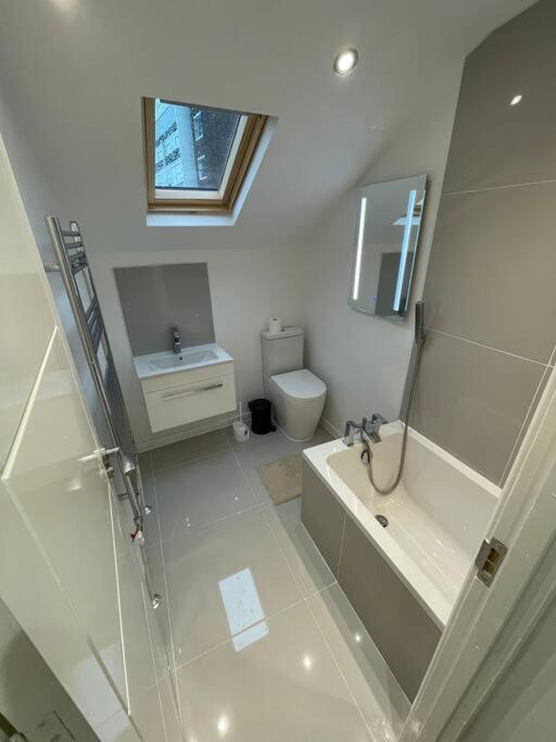 A Beautiful Terraced House In Central
