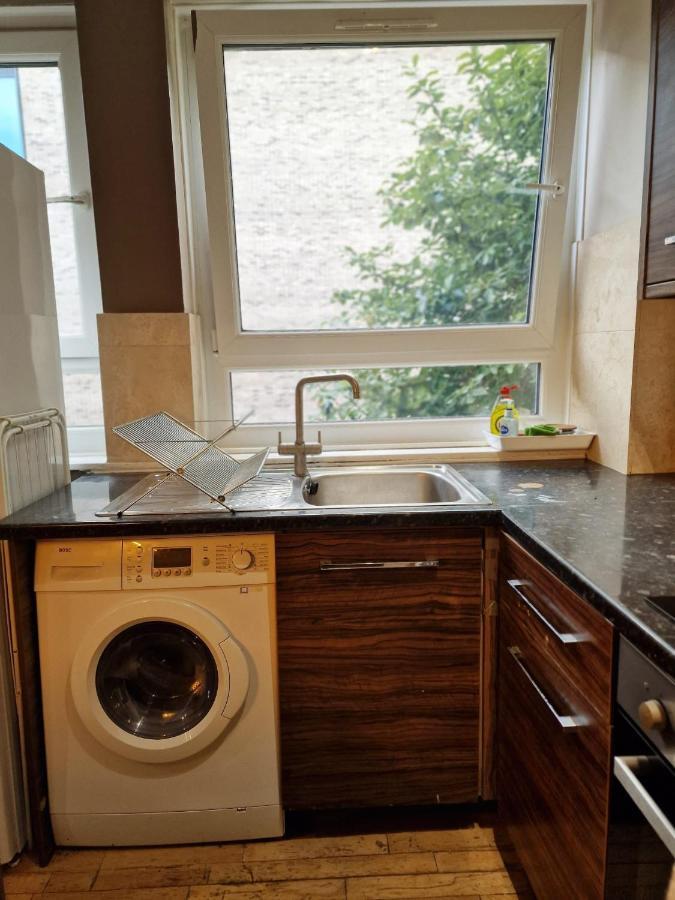 3 Bedrooms Flat Near Russell Square Apartment *