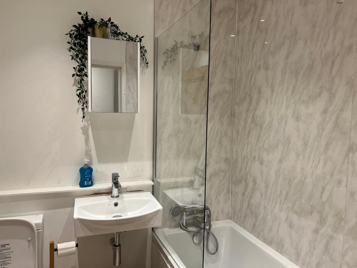 Entire Flat Near Kings Cross * London