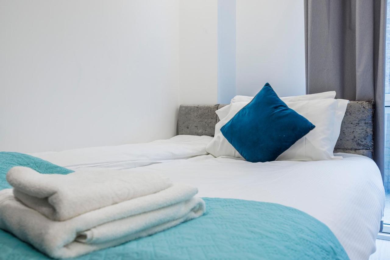 Apartment 2&3 Bedrooms Near Excel - Modern Spacious For Larger Groups *