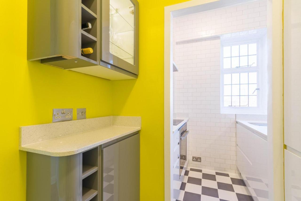 Chic 1 Bed Flat In Popular Bloomsbury Apartment London