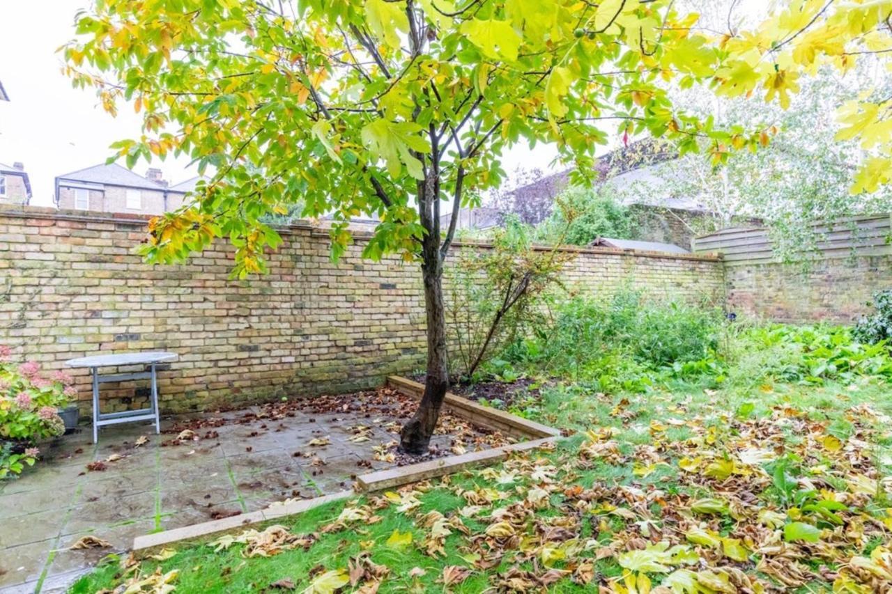 Newly Refurbished 2bd Flat - Wimbledon Village! Apartment London
