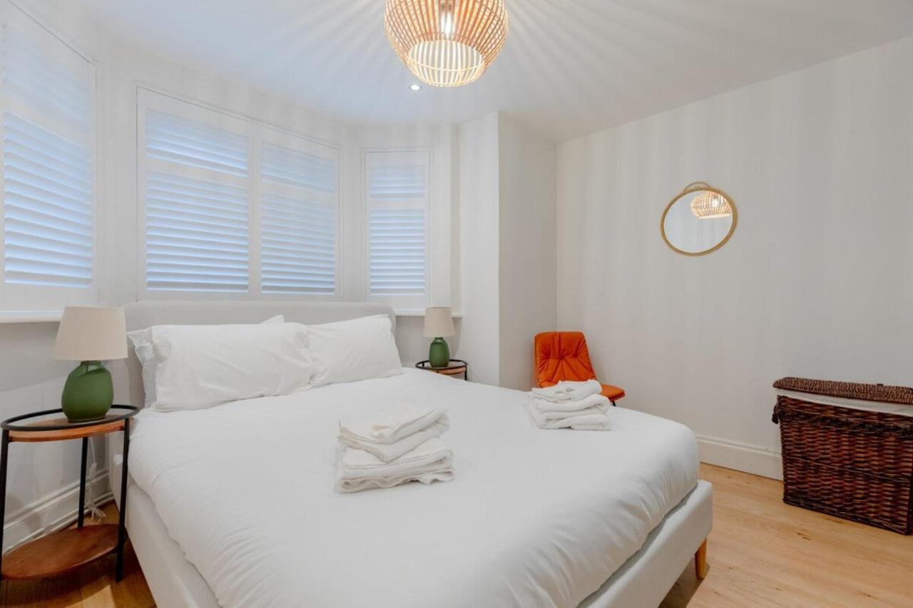Newly Refurbished 2bd Flat - Wimbledon Village! Apartment *