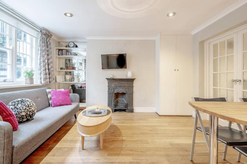 Elegant Marylebone Hideaway London