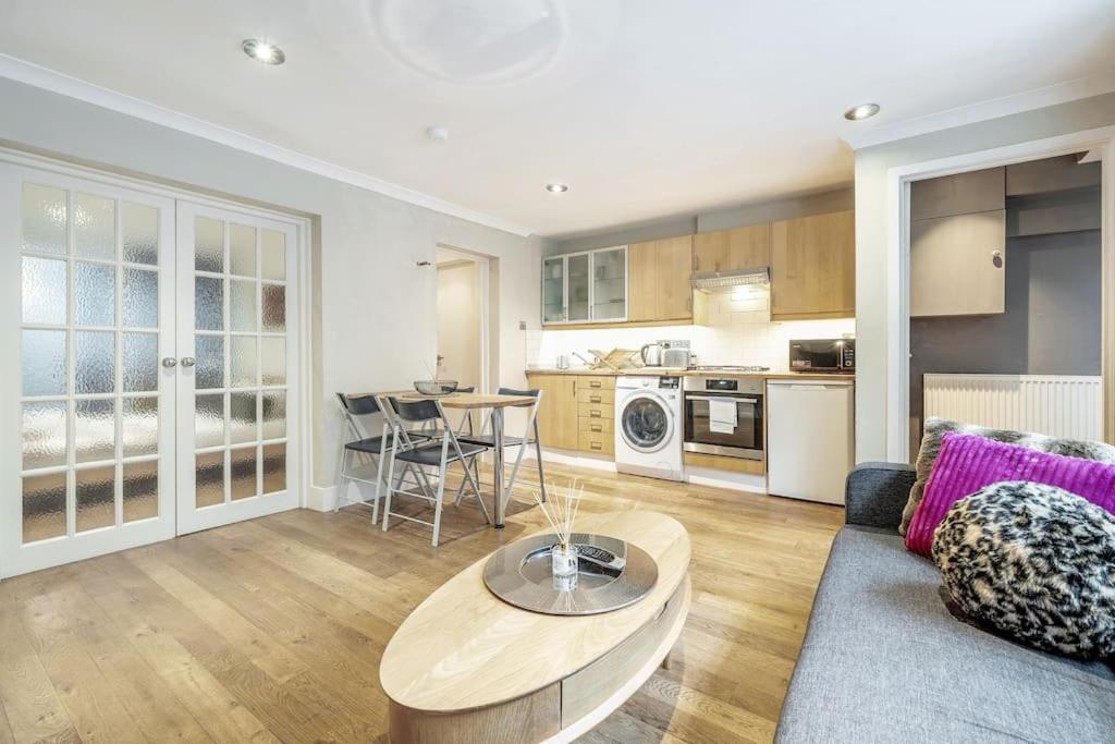 Elegant Marylebone Hideaway * London