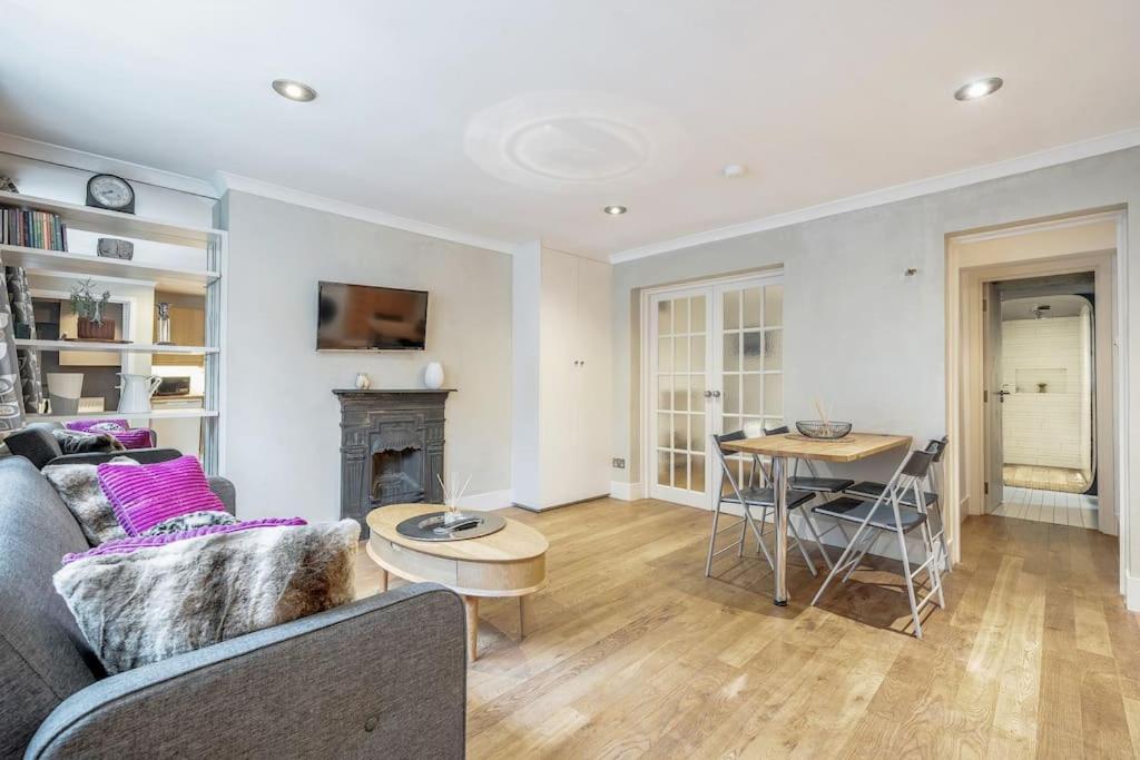 Elegant Marylebone Hideaway Apartment London