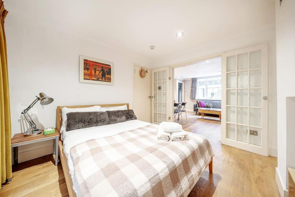 Elegant Marylebone Hideaway London