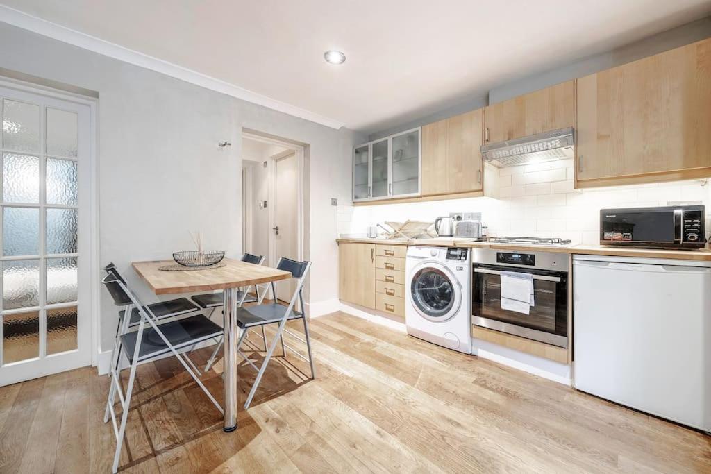 Apartment Elegant Marylebone Hideaway London