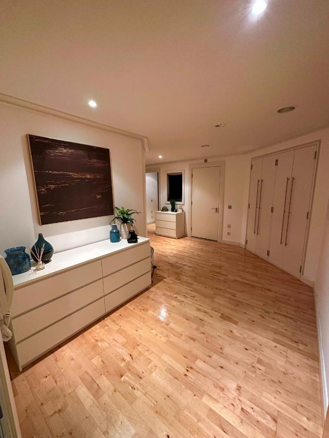 Apartamento New Spacious 2 Bedroom With Balcony