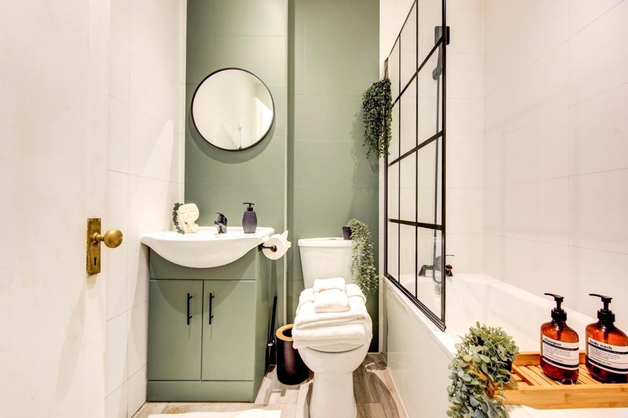 Apartment Hyde Park Chic Modern Flat For 4 London