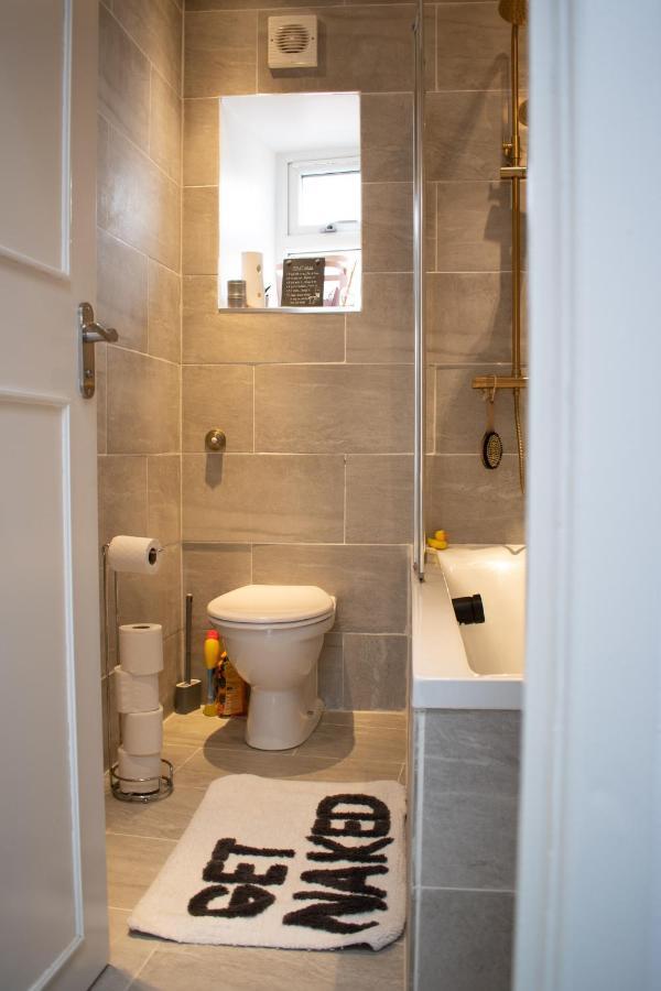 Sw - Stylish One Bedroom With Patio London