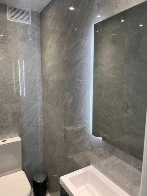 Stunning 2 Bedroom Duplex In The Heart Of Apartment