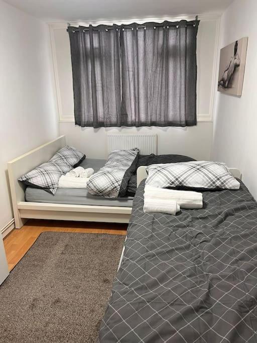 Stunning 2 Bedroom Duplex In The Heart Of Apartment