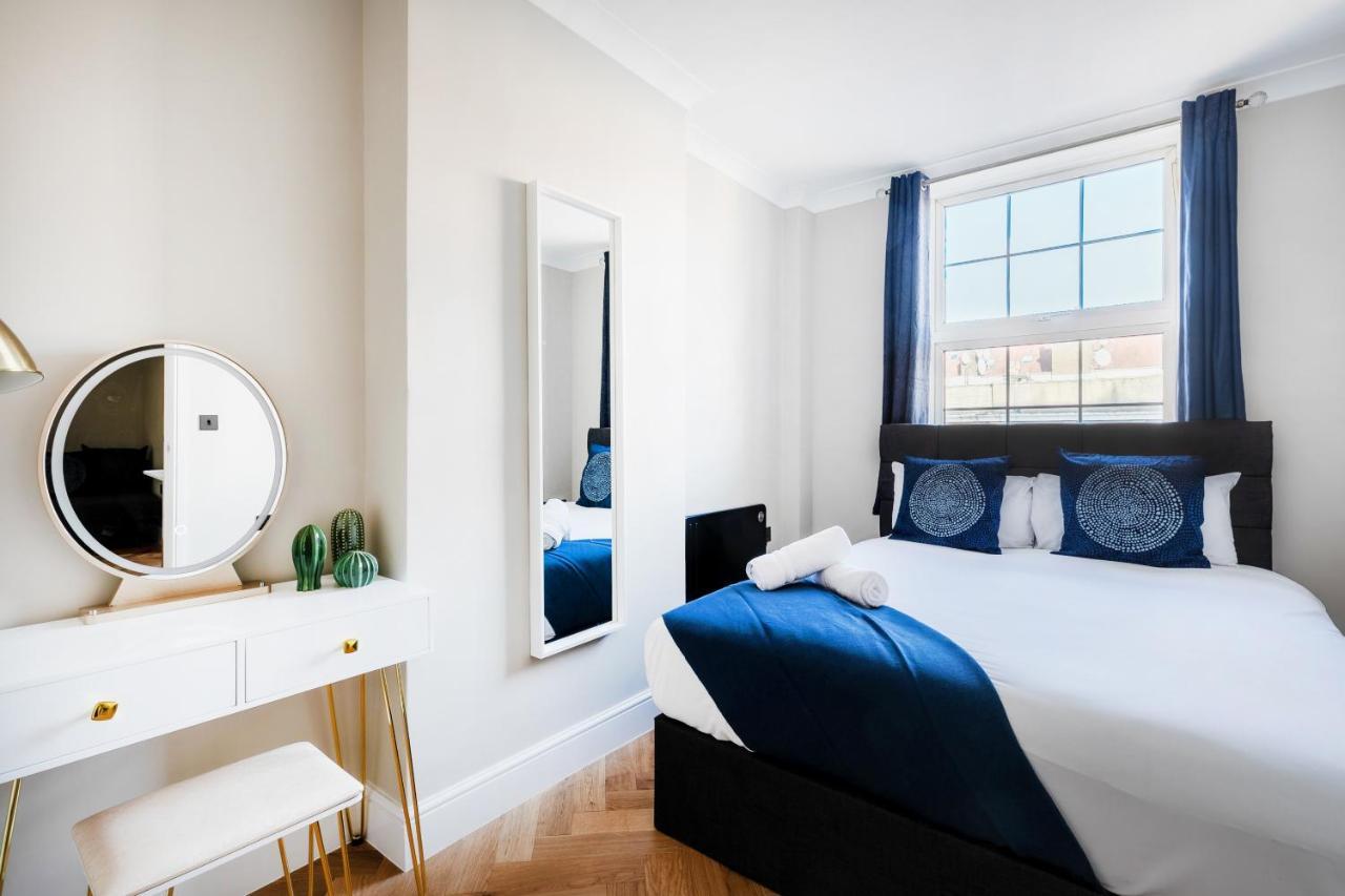 Bright Near Marble Arch And Hyde Park London