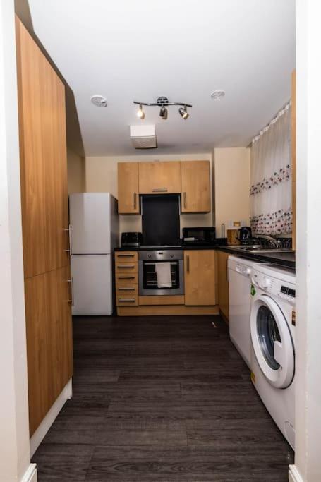 Pristine Relocation Pamers * Londres