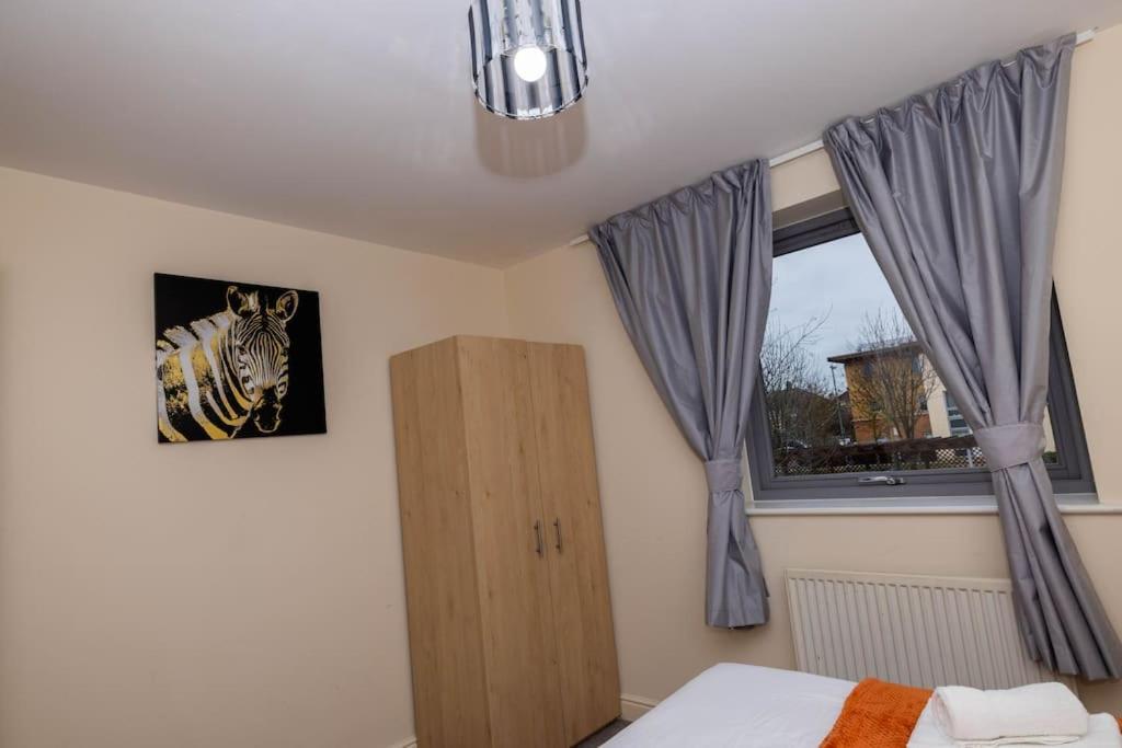 Pristine Relocation Pamers * Londres
