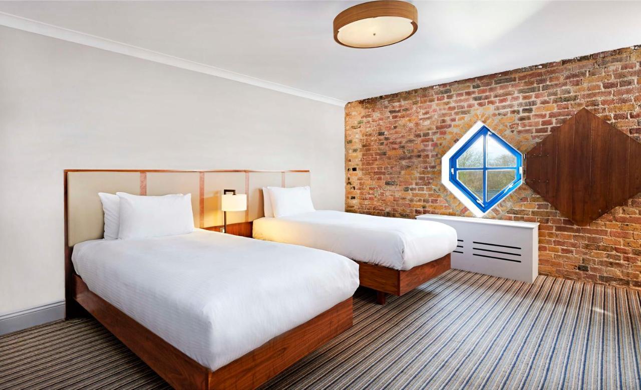 Doubletree By Hilton - Docklands Riverside