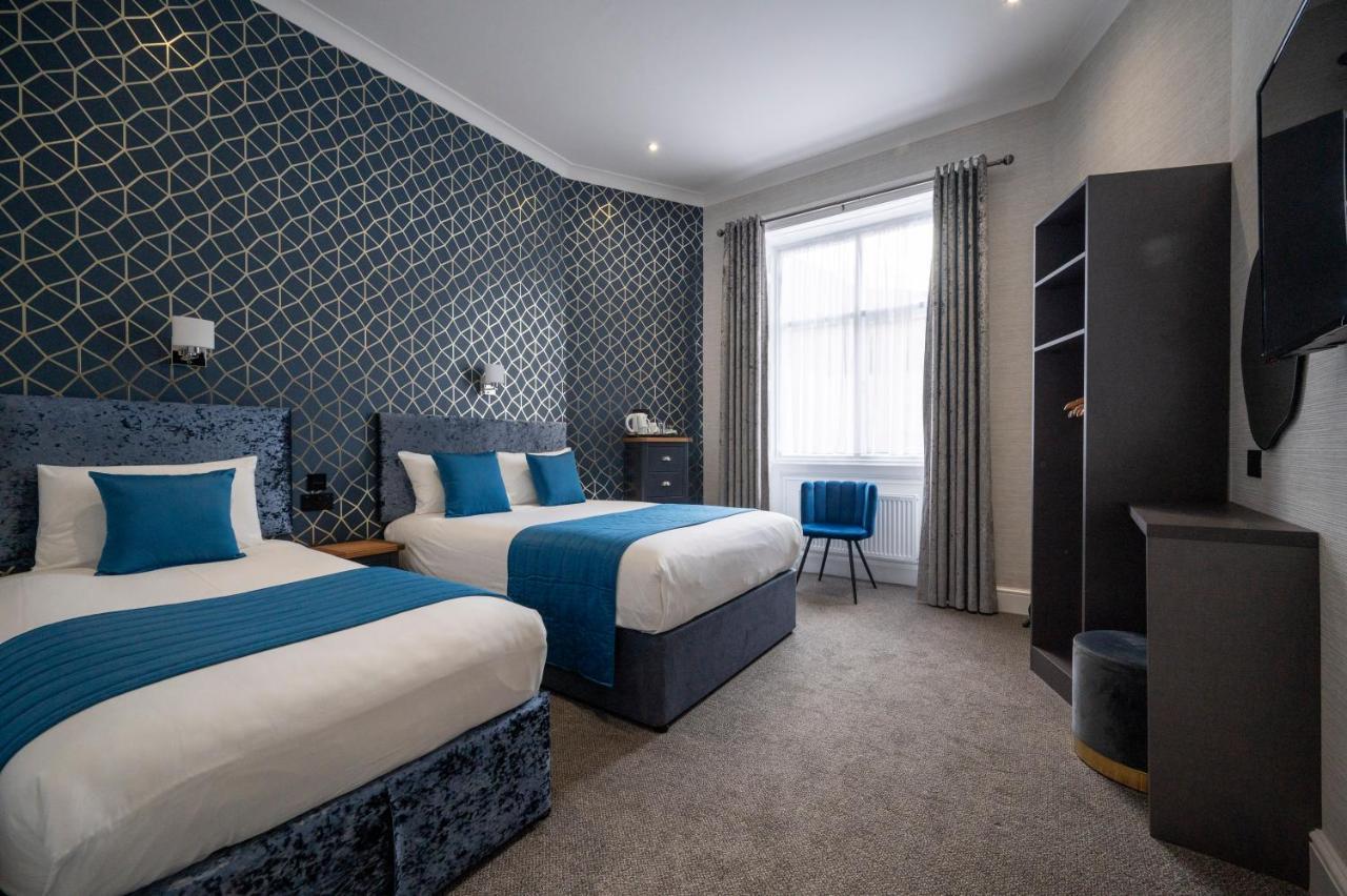 Mentone - 3* London