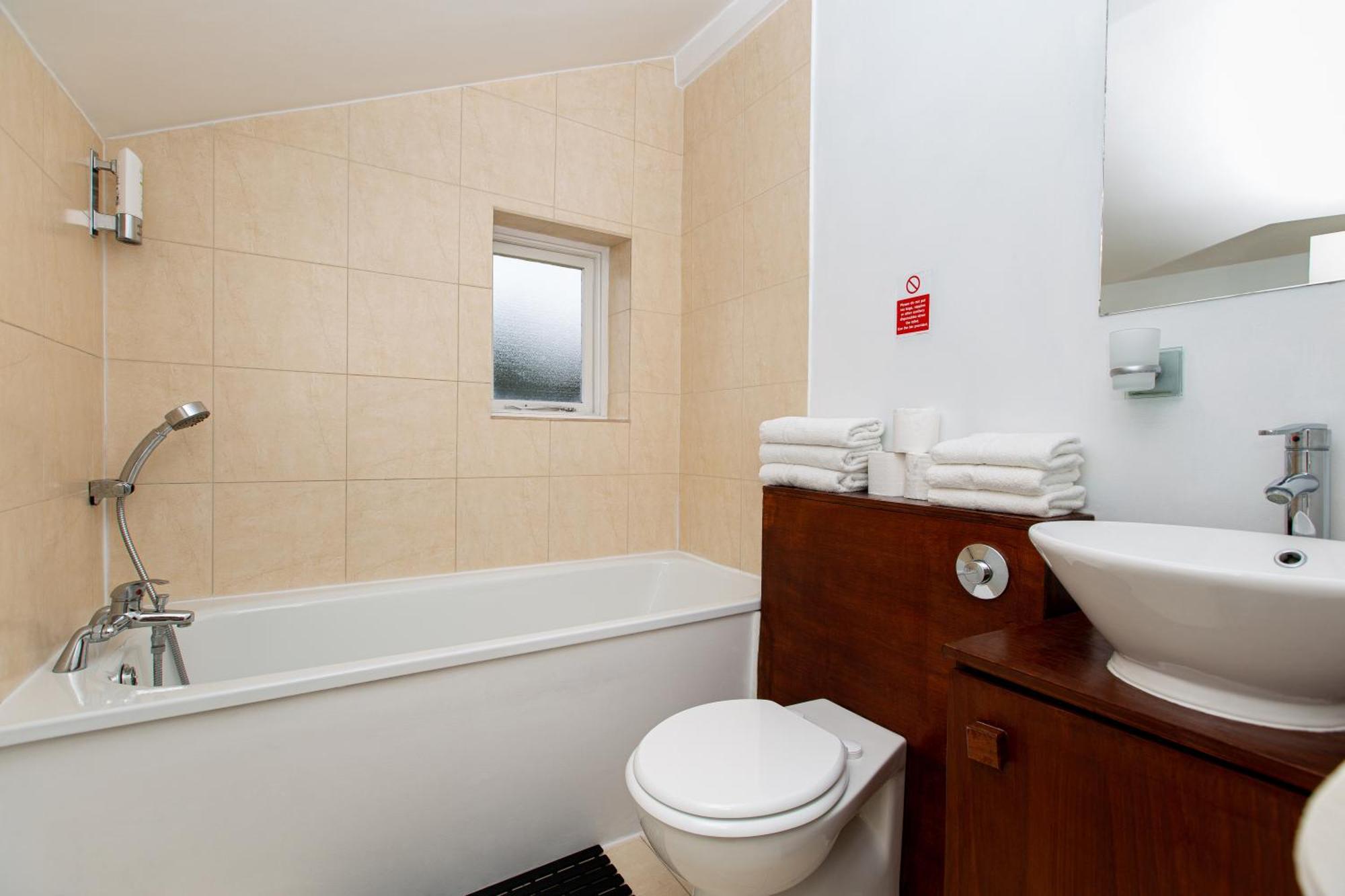 Islington 3*