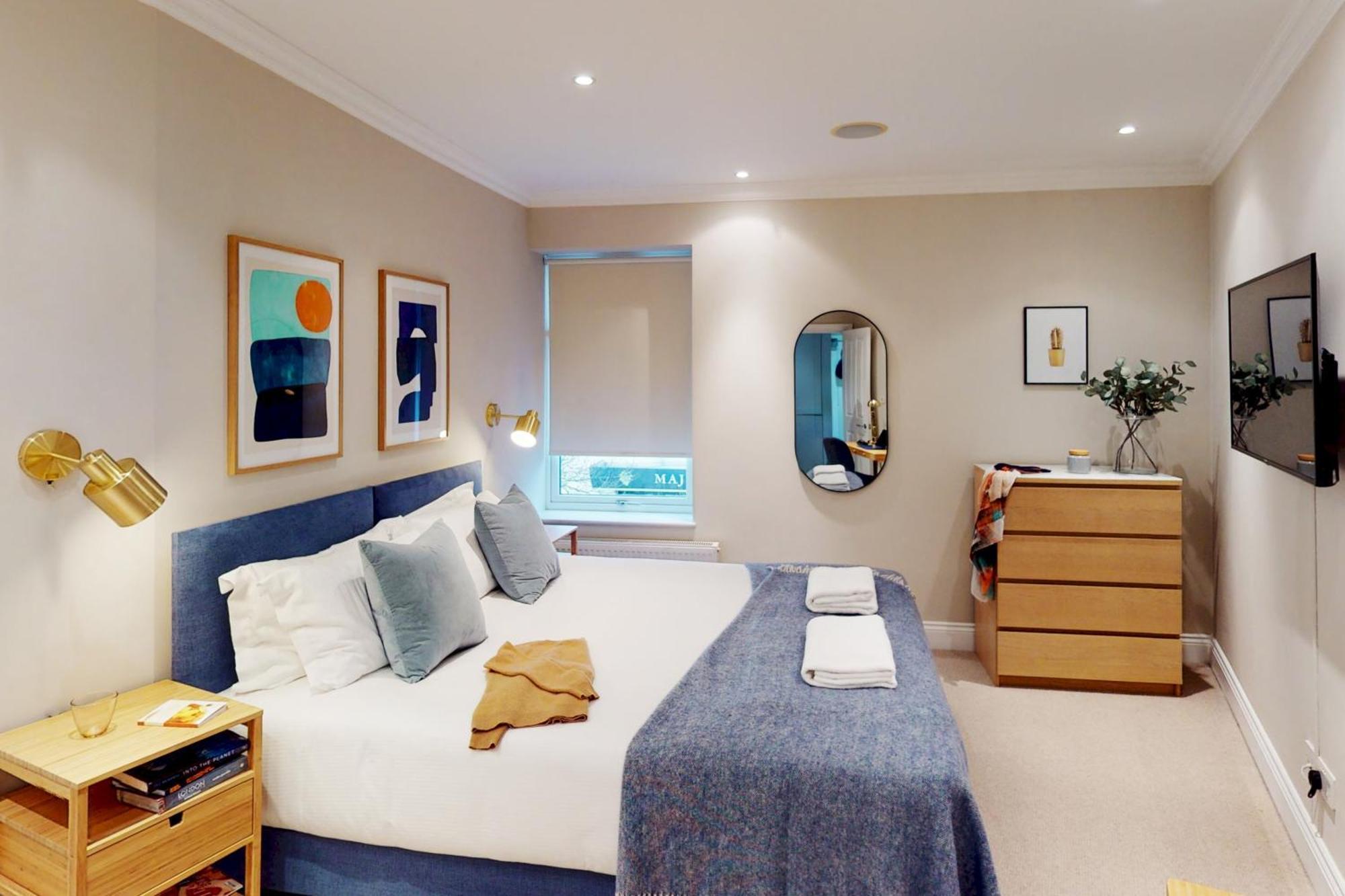 Madison Hill - White Hill House 3 - 1 Bedroom Flat Apartment *