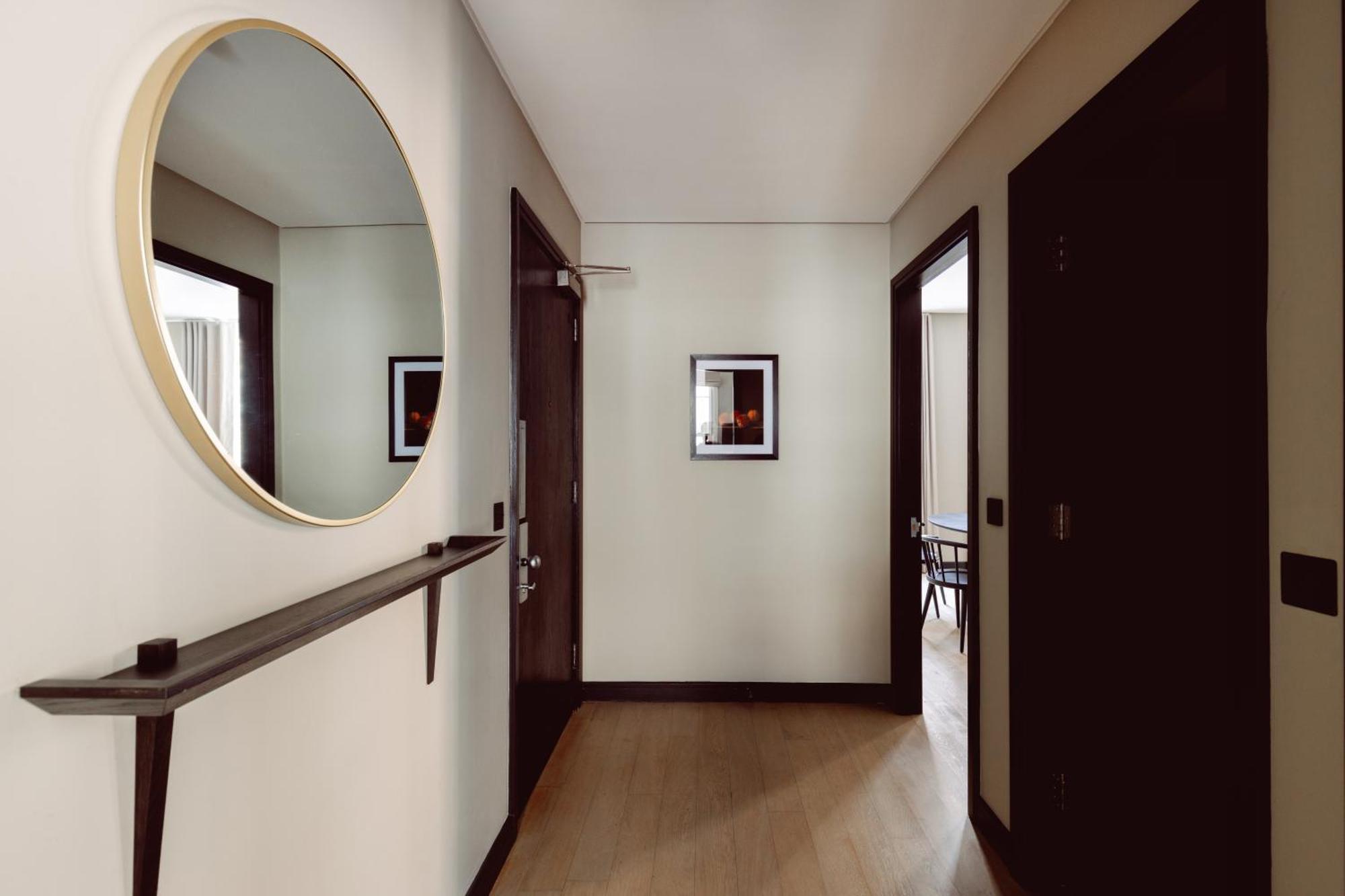 Native Kings Wardrobe, St Pauls 4* London
