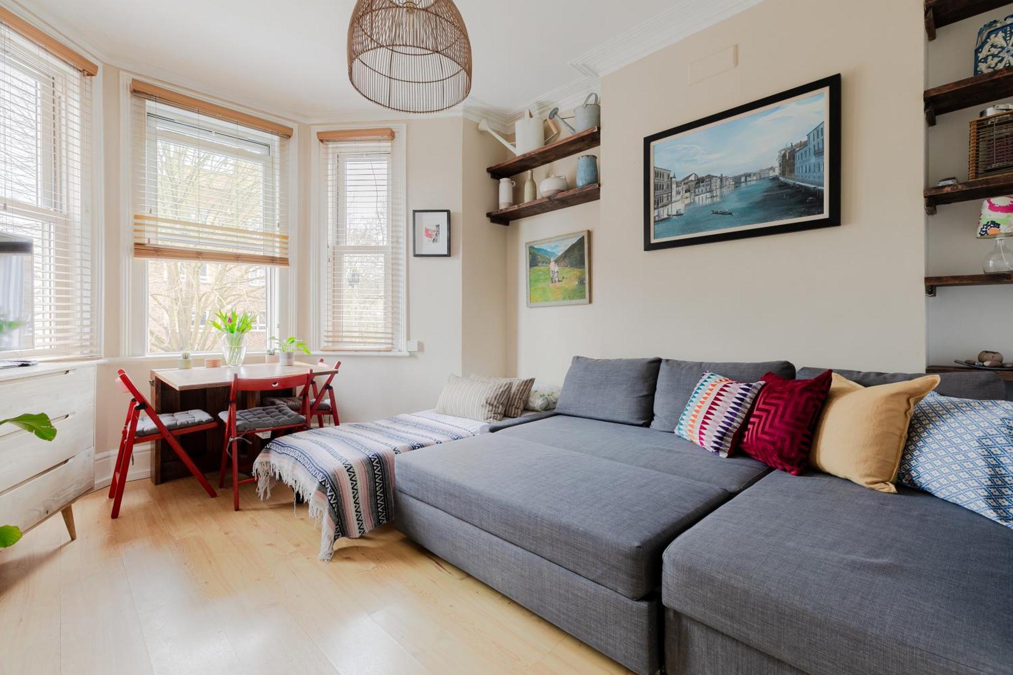 Apartment Artistic Pied-A-Terre, Steps From The Tube, Moments From London'S Heart *