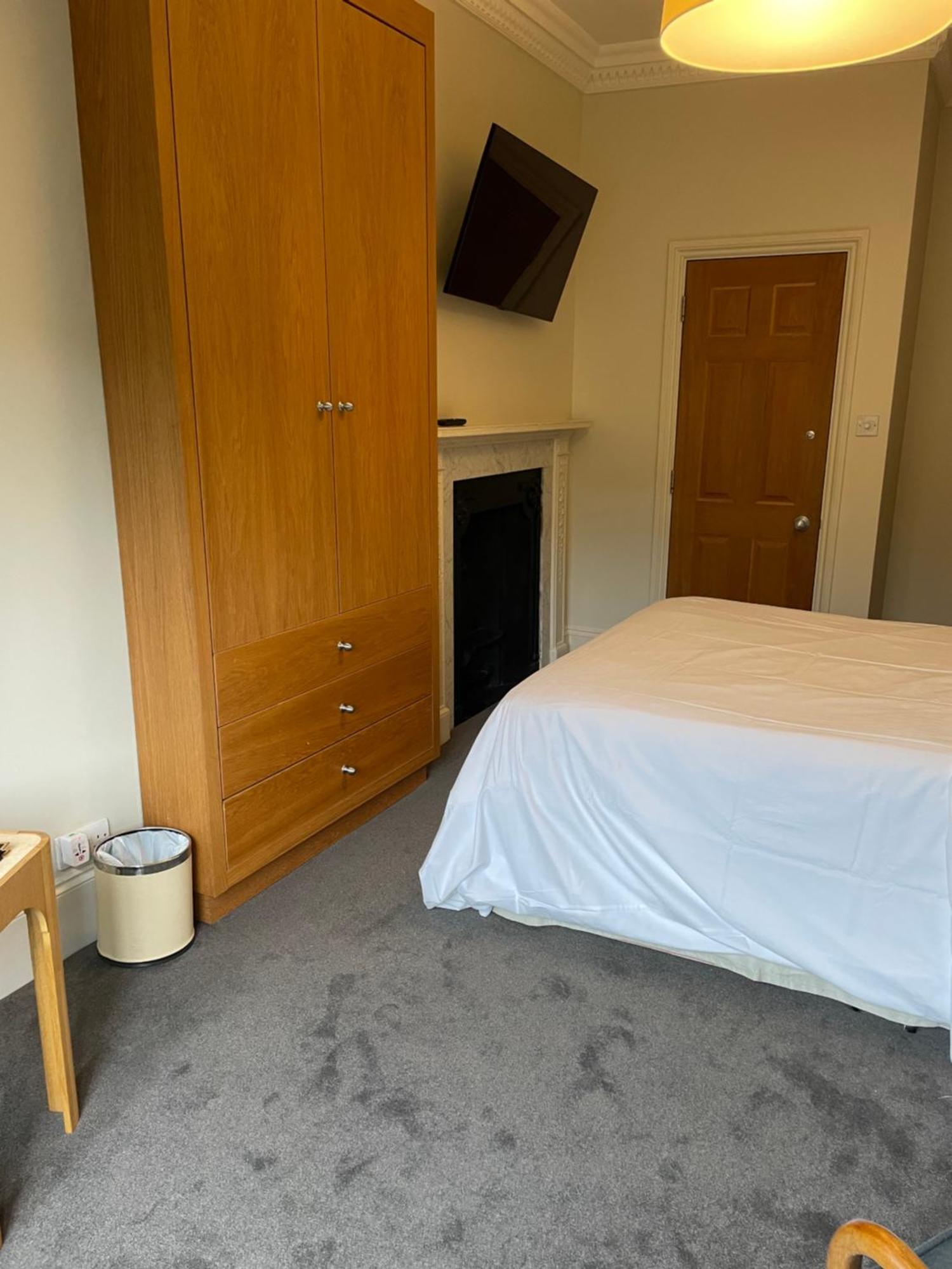 Acomodação com café da manhã  Kennington B & B 4*