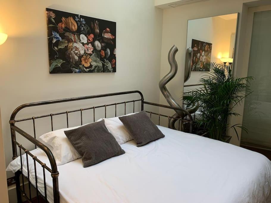 Apartment Hyde Park 3bed With Patio As Seen On Tv House Hunters International *