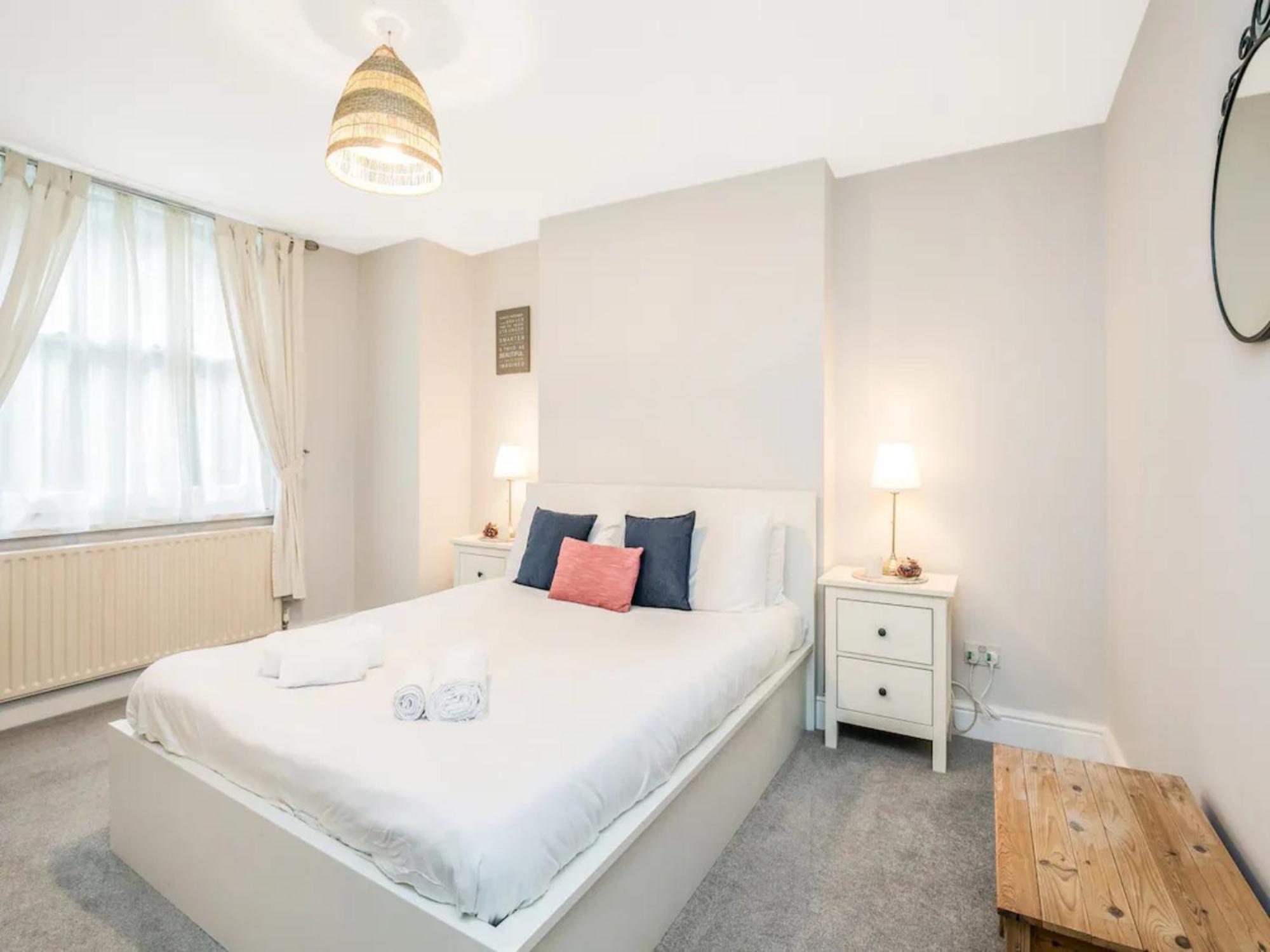 Pass The Keys Break Holiday home London