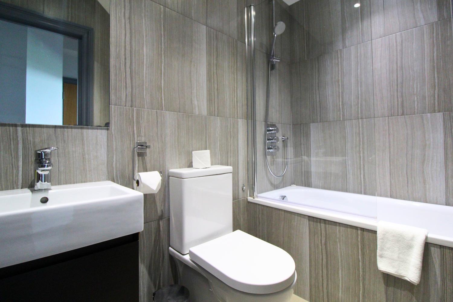 Apartment Barons Court Queens Club By Viridian London