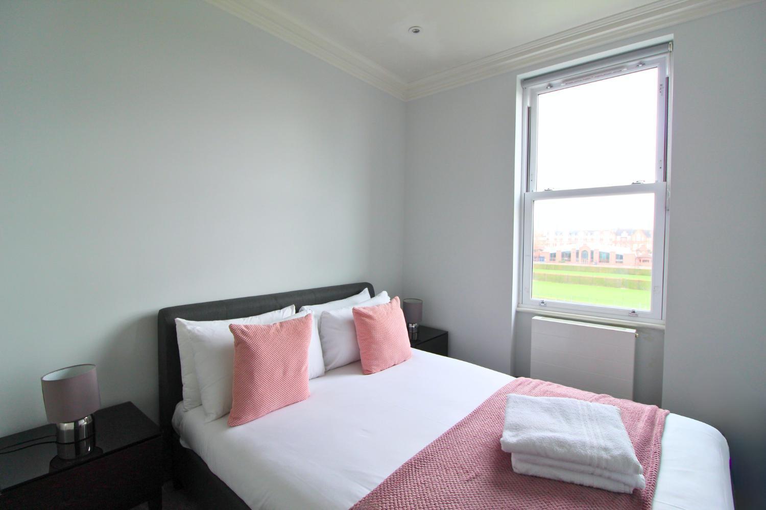 Barons Court Queens Club By Viridian Apartment London
