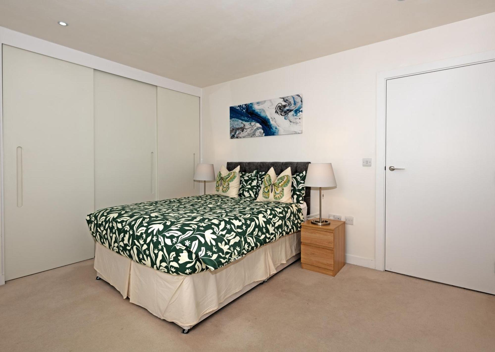 Grand Apartments Kew Gardens Apartamento *