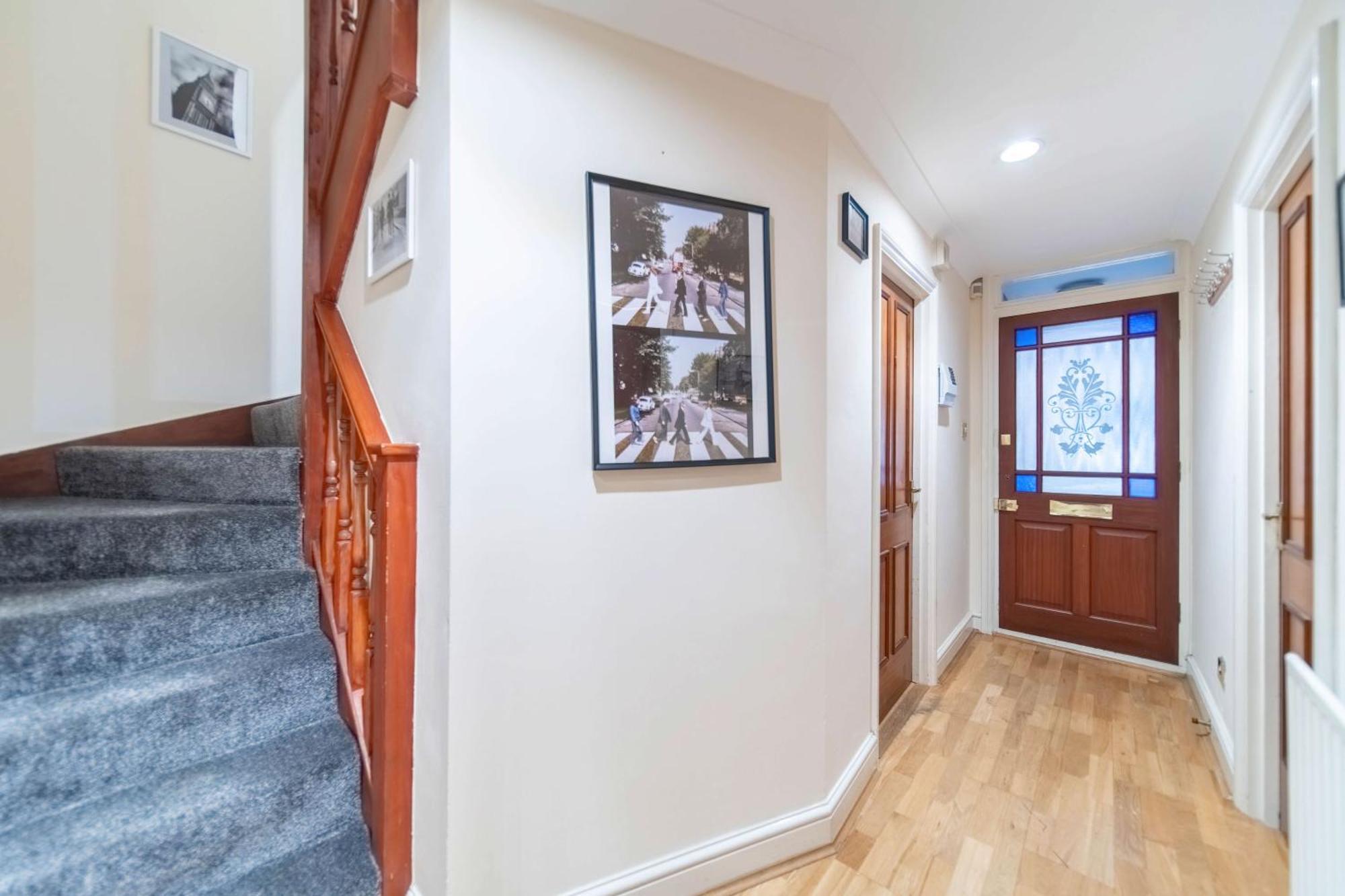 Chic 3-bed Mews Townhouse St John's Wood With Free Wifi Ferienhaus London