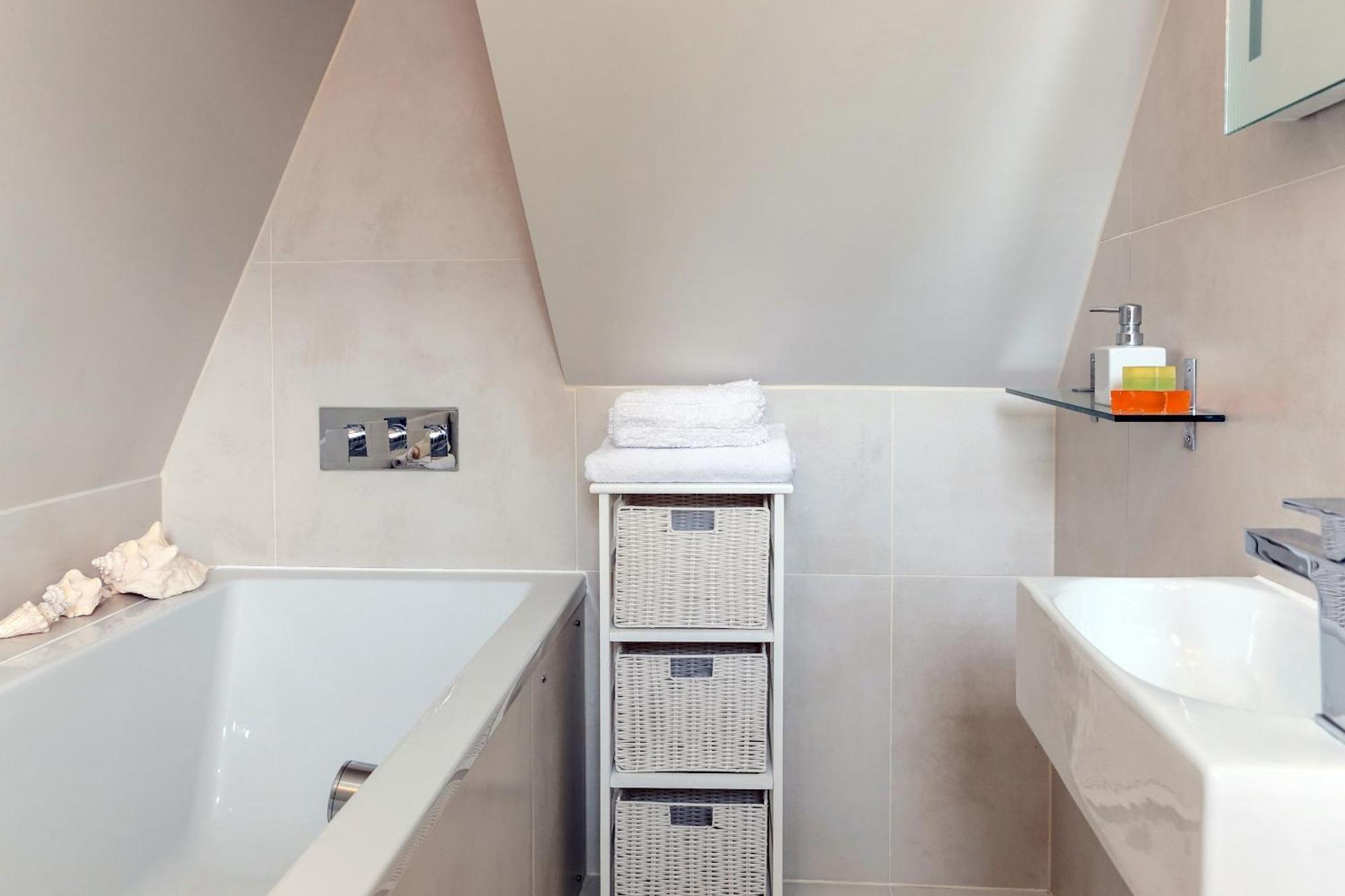 White Hill House 5 Apartment London