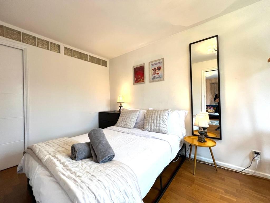 Great 2 Bedrooms 15 Mins From The Centre Apartment *