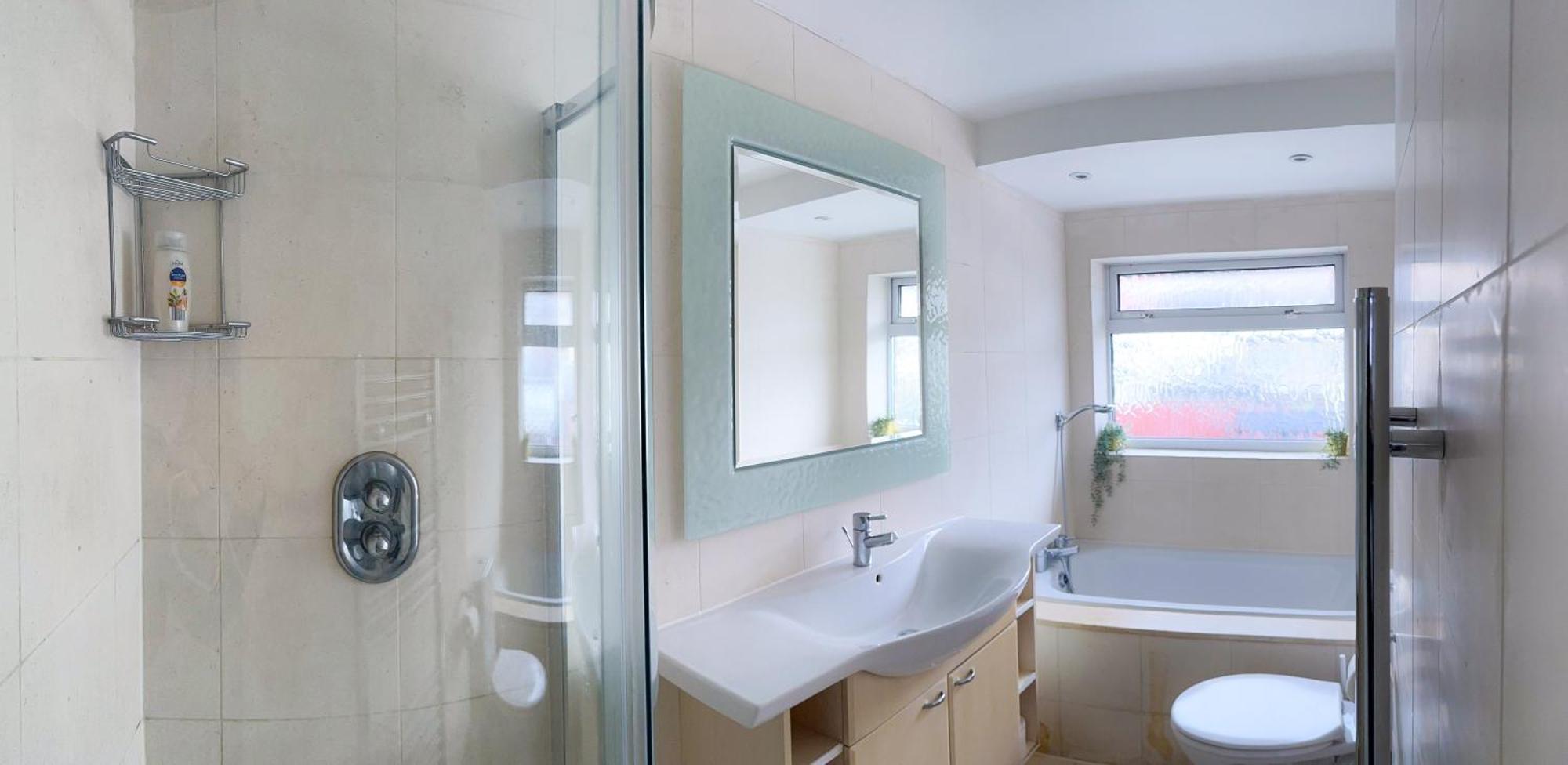 Wembley Oasis: Modern Semi-detached Near Stadium *