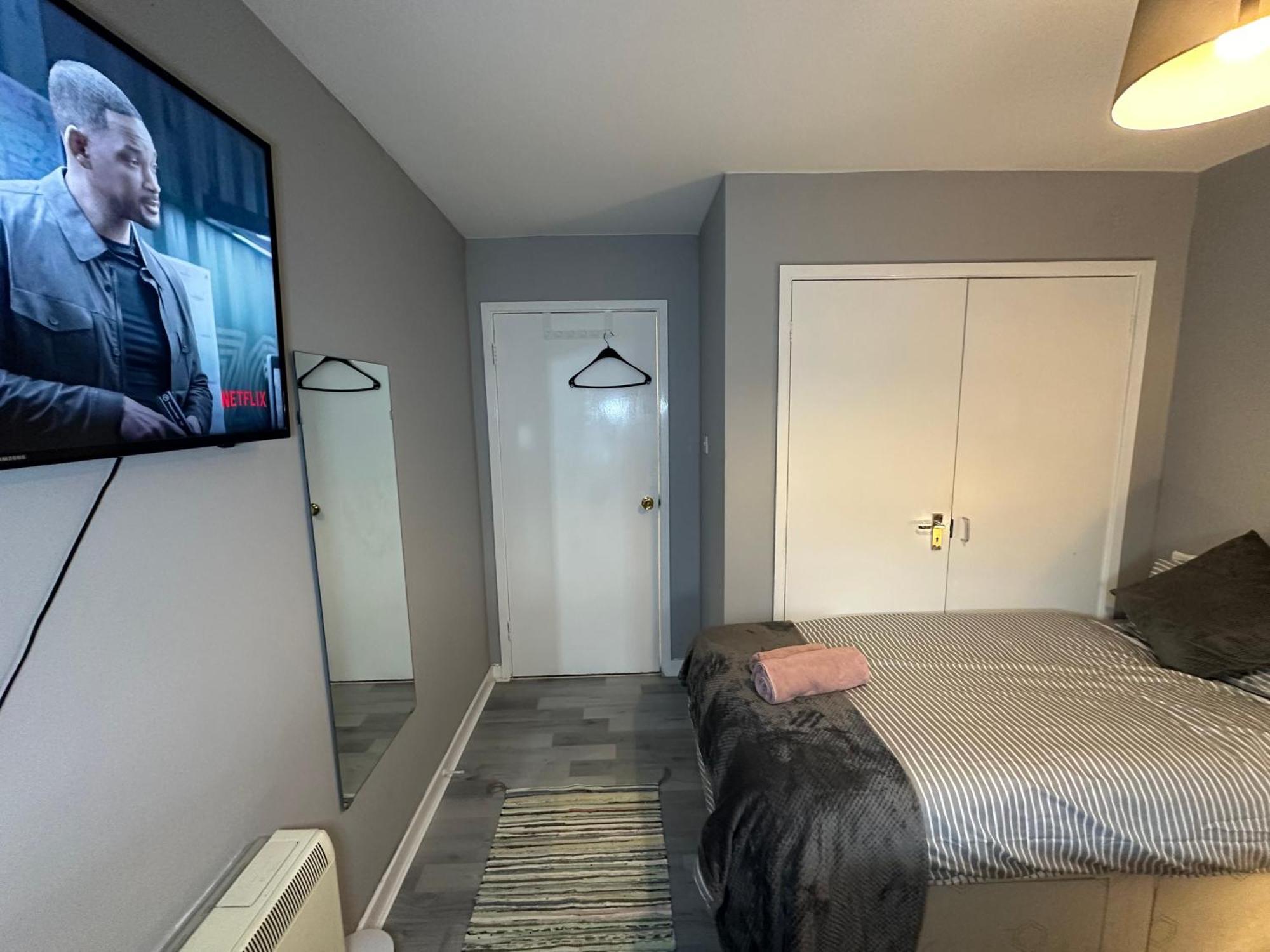 Homestay Wembley Serviced Apartment, 20mins From Central London