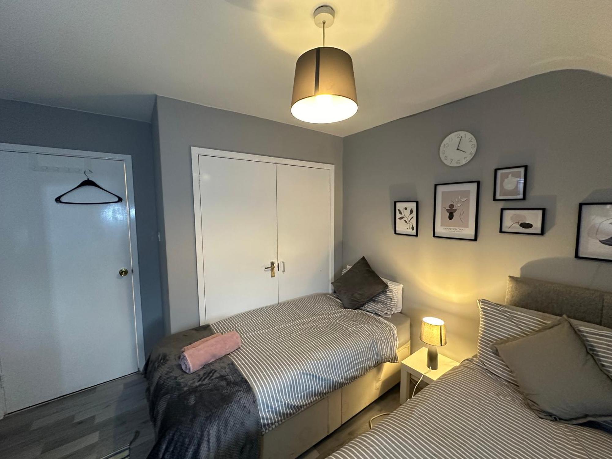 Wembley Serviced Apartment, 20mins From Central Homestay *
