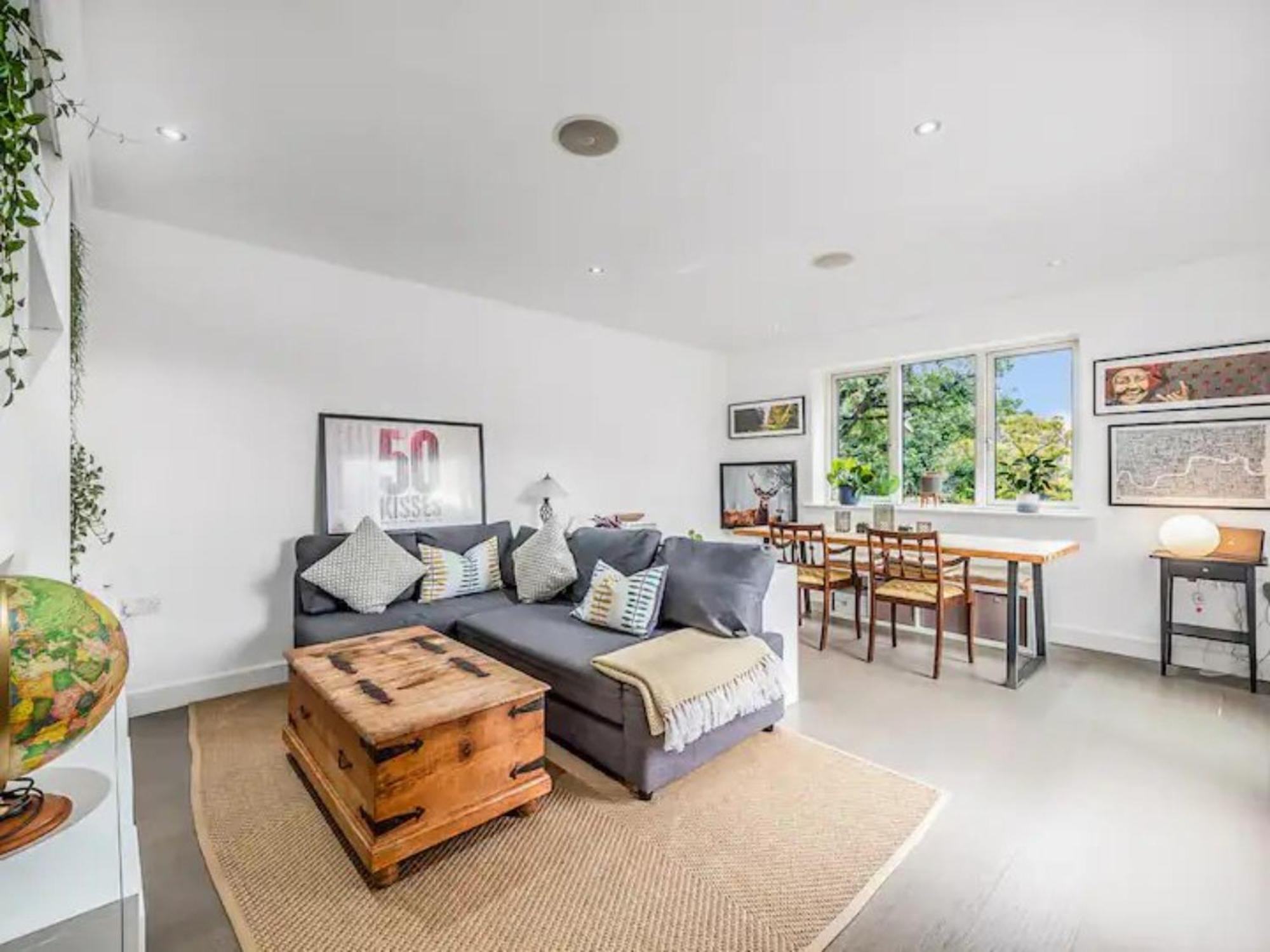 Apartment Pass The Keys Modern Terrace In Putney *