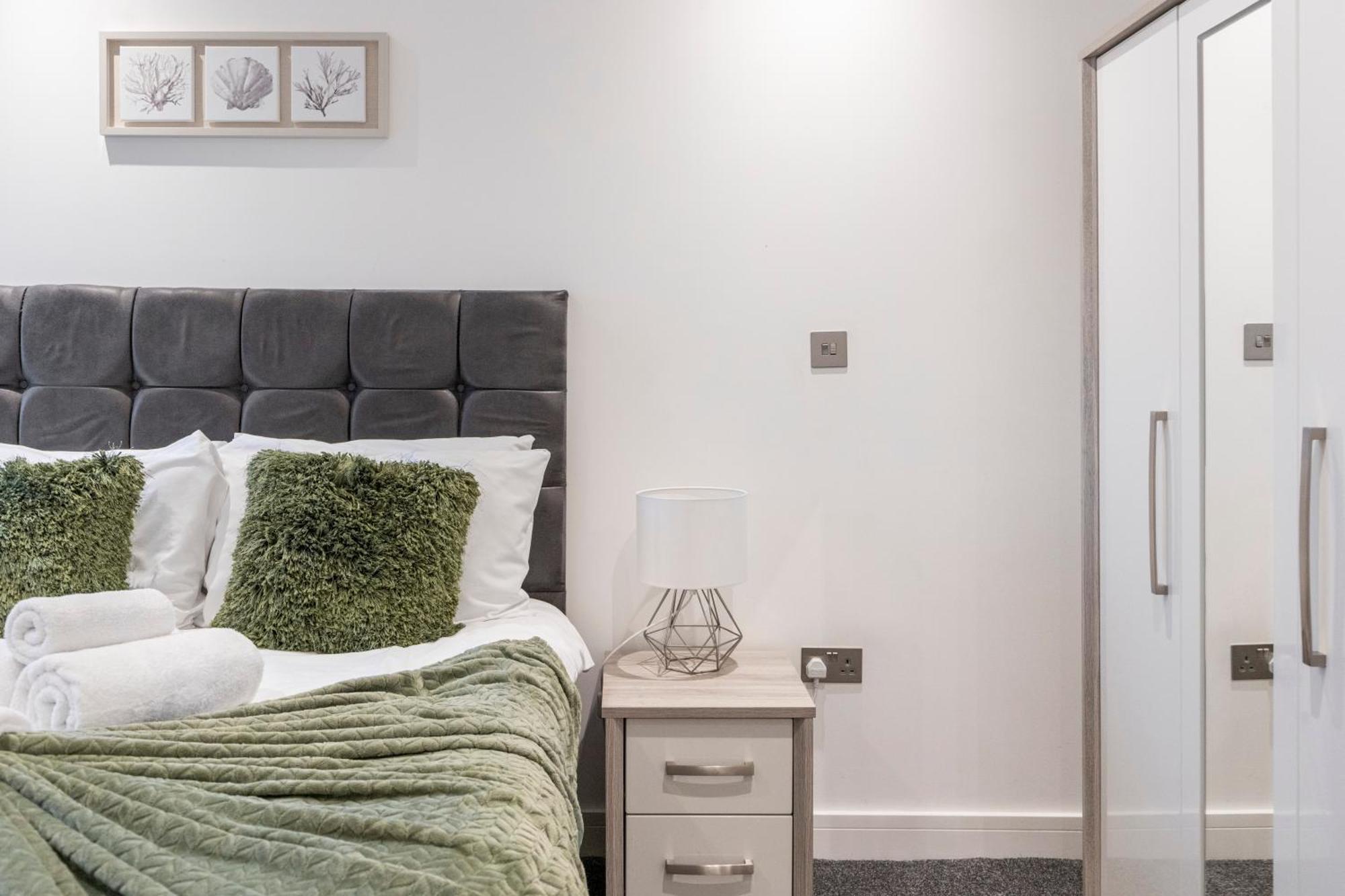 Bright And Spacious - Excellent Location Apartamento *