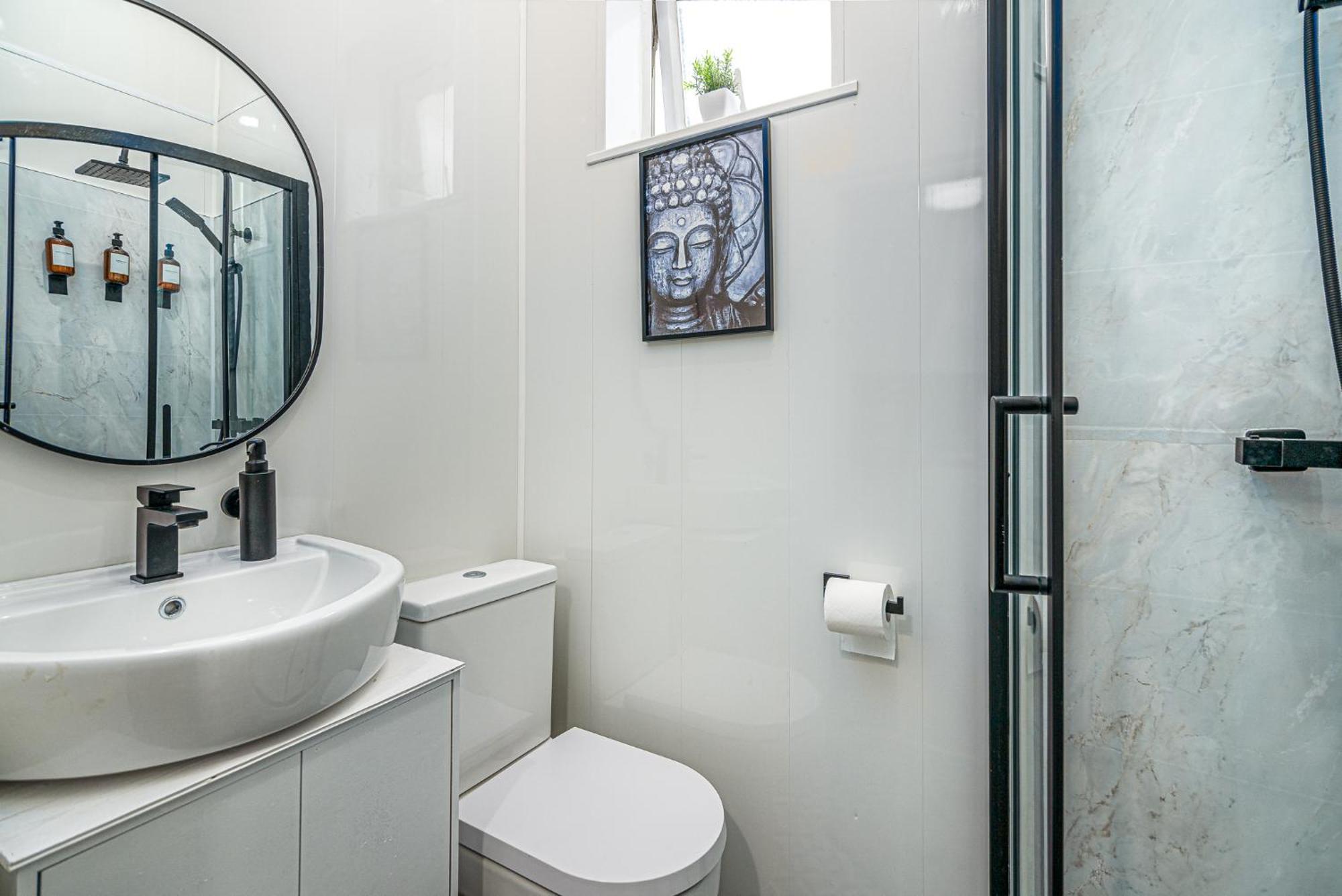 Highbury & Islington Hub Apartment *