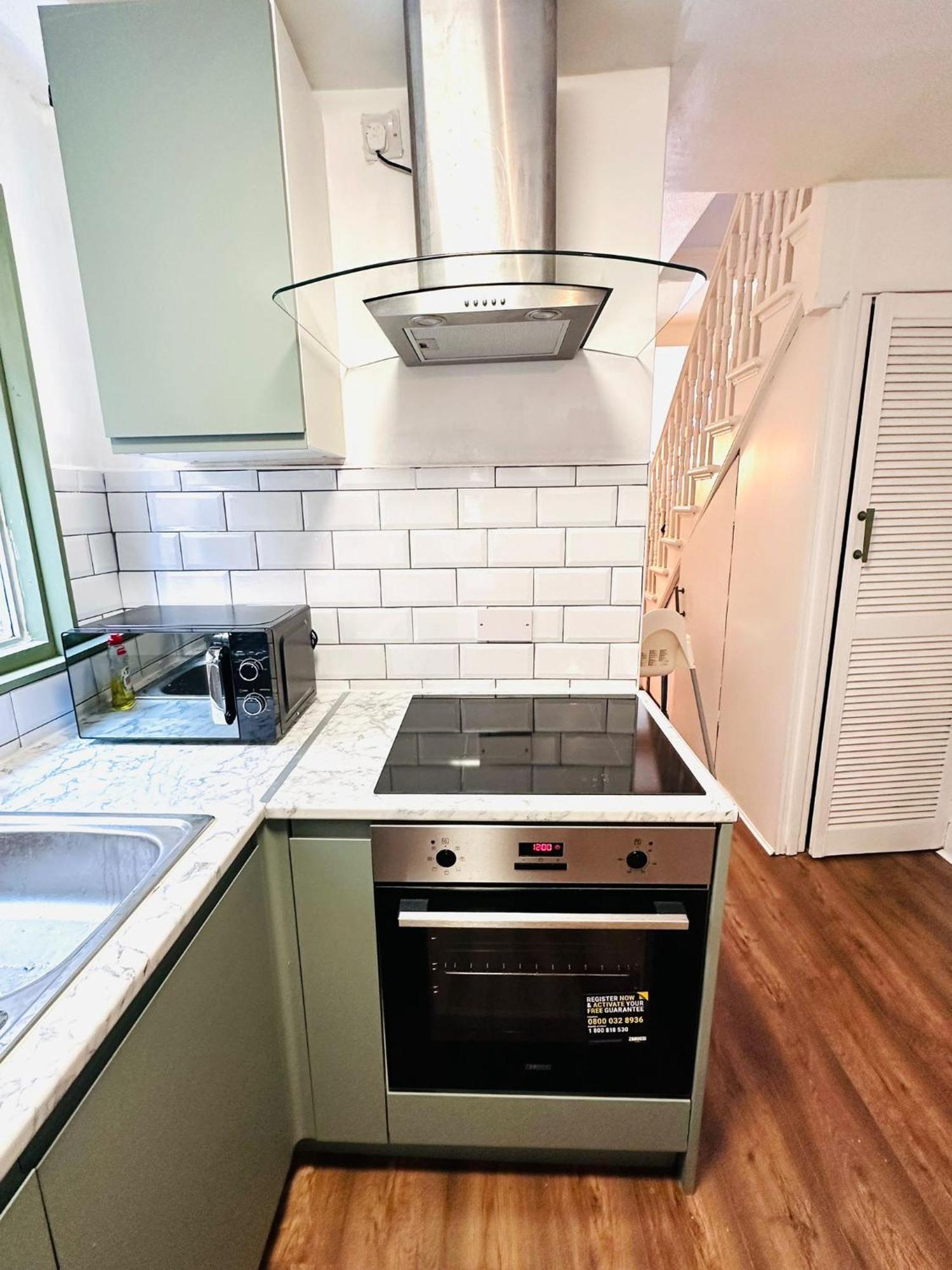 Charming, Renovated In Willesden * London