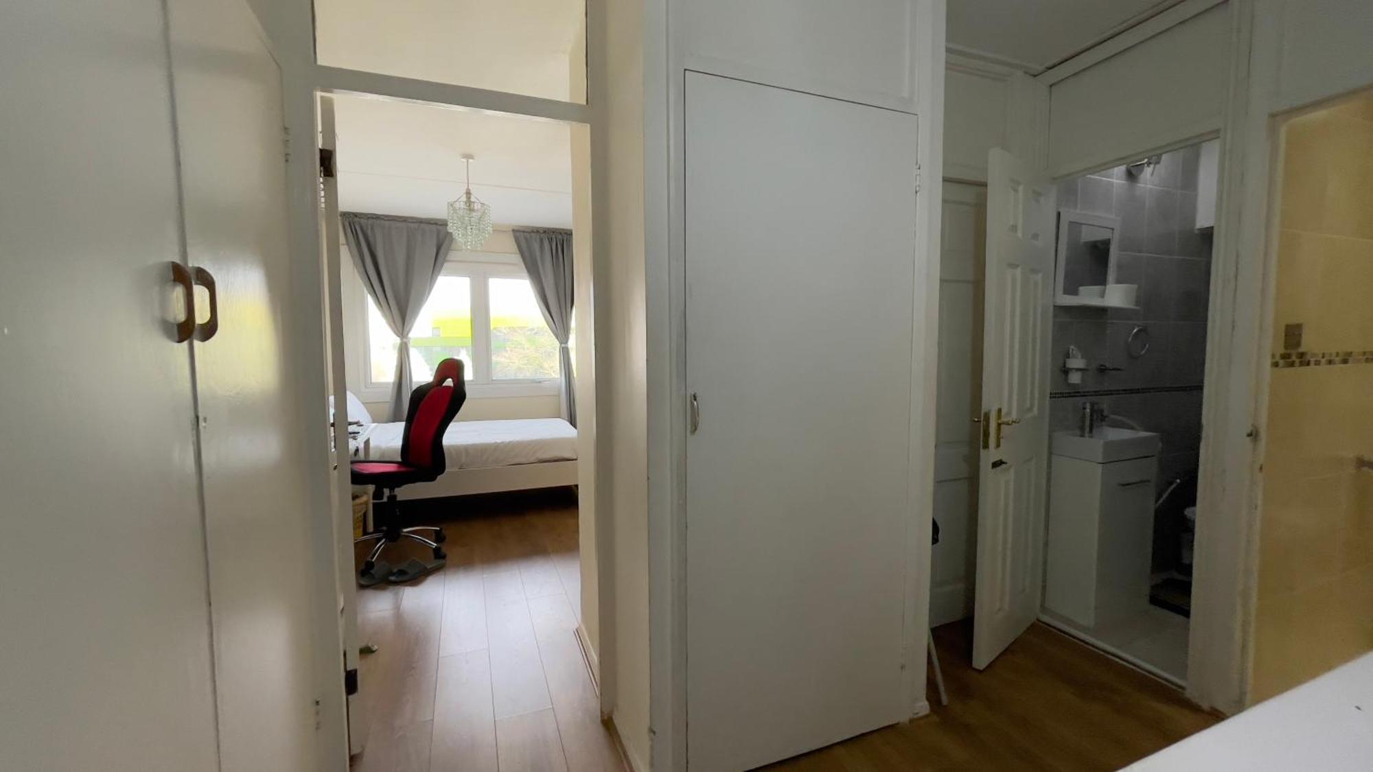 Guest house Charming For Rent Ideal For Tourists Near Portobello Market *