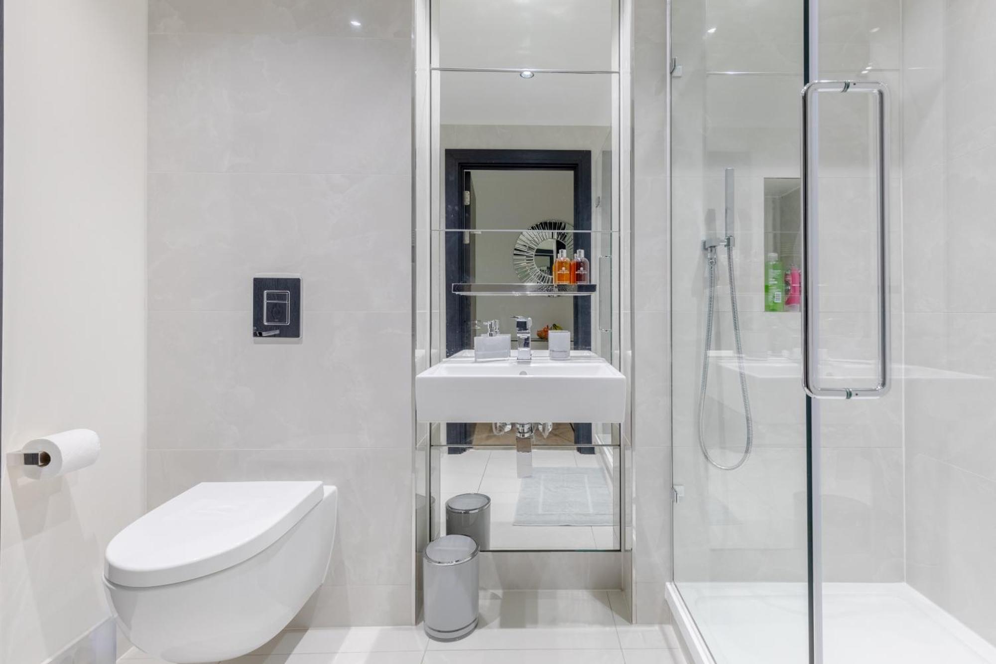 Apartment Luxury 2 Bed 2 Bath Close To Chelsea *