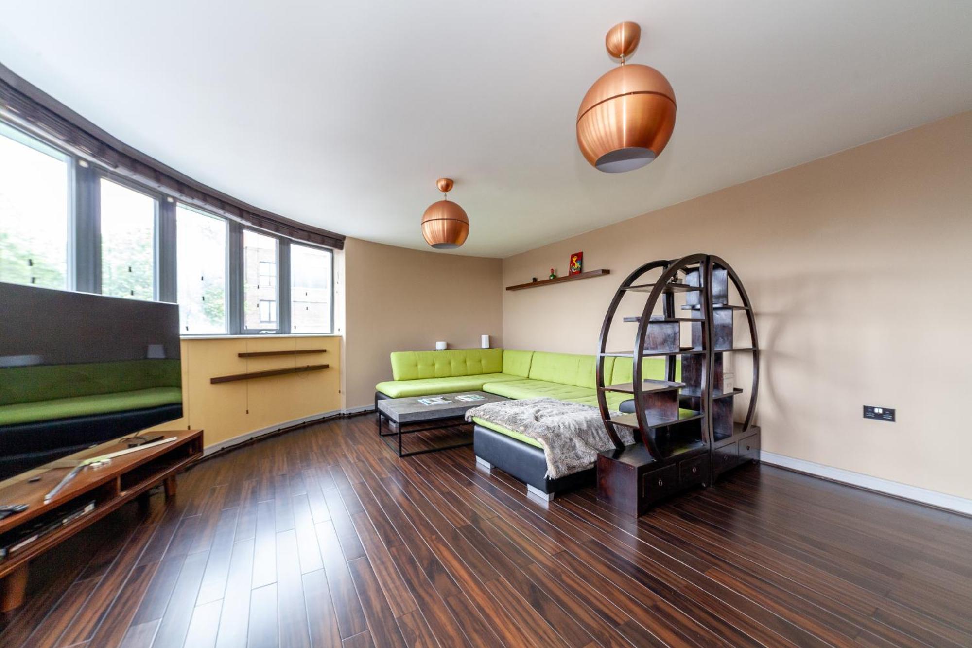 Magnificent 2 Bedroom Flat, Caledonian Road Apartment